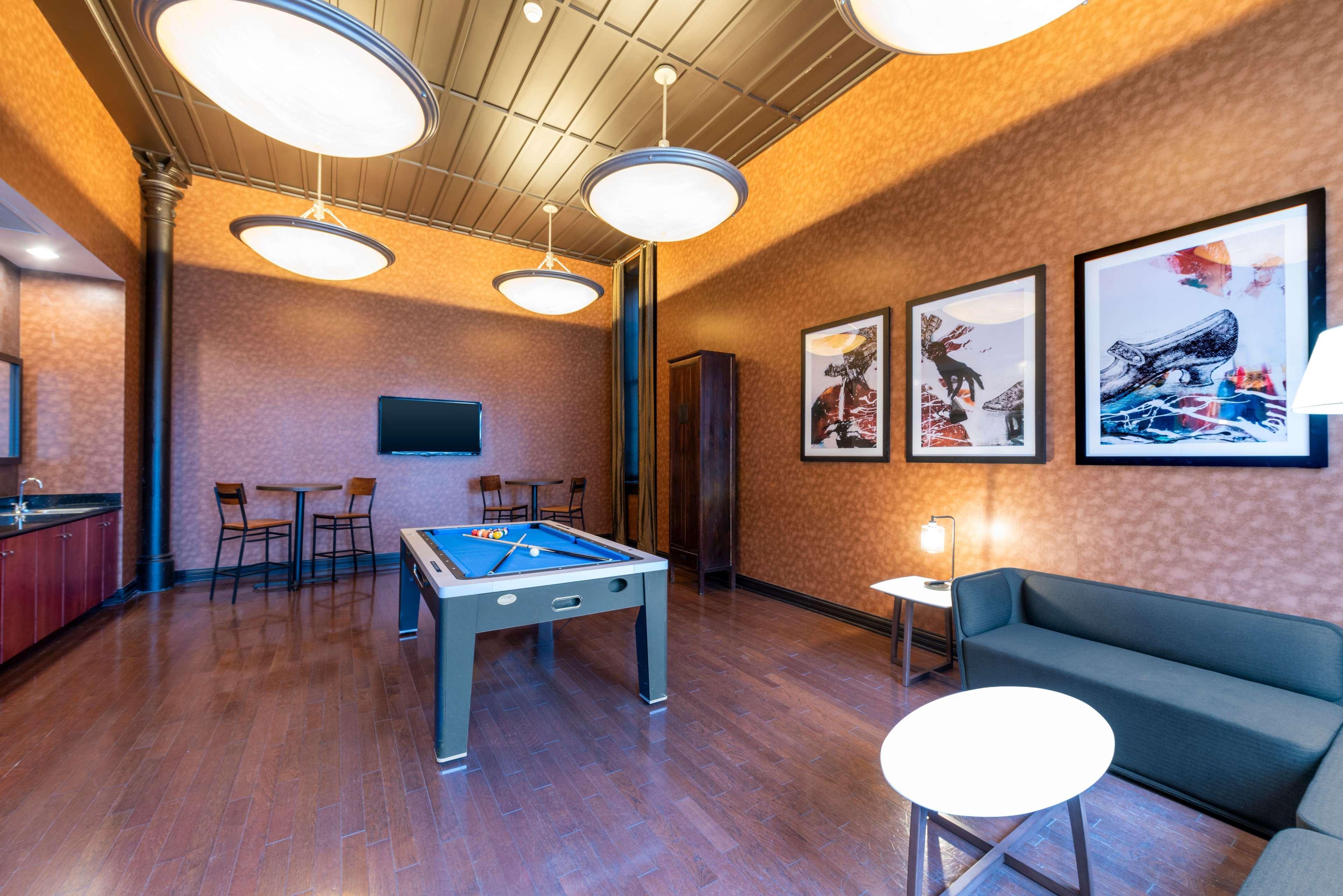 Homewood Suites By Hilton Indianapolis Downtown Exteriör bild