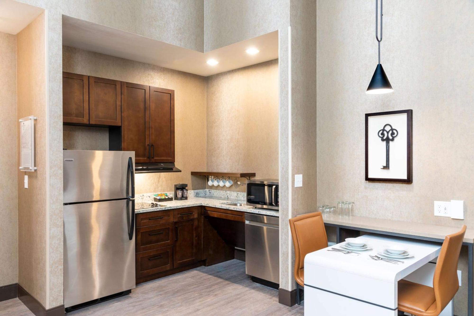 Homewood Suites By Hilton Indianapolis Downtown Exteriör bild