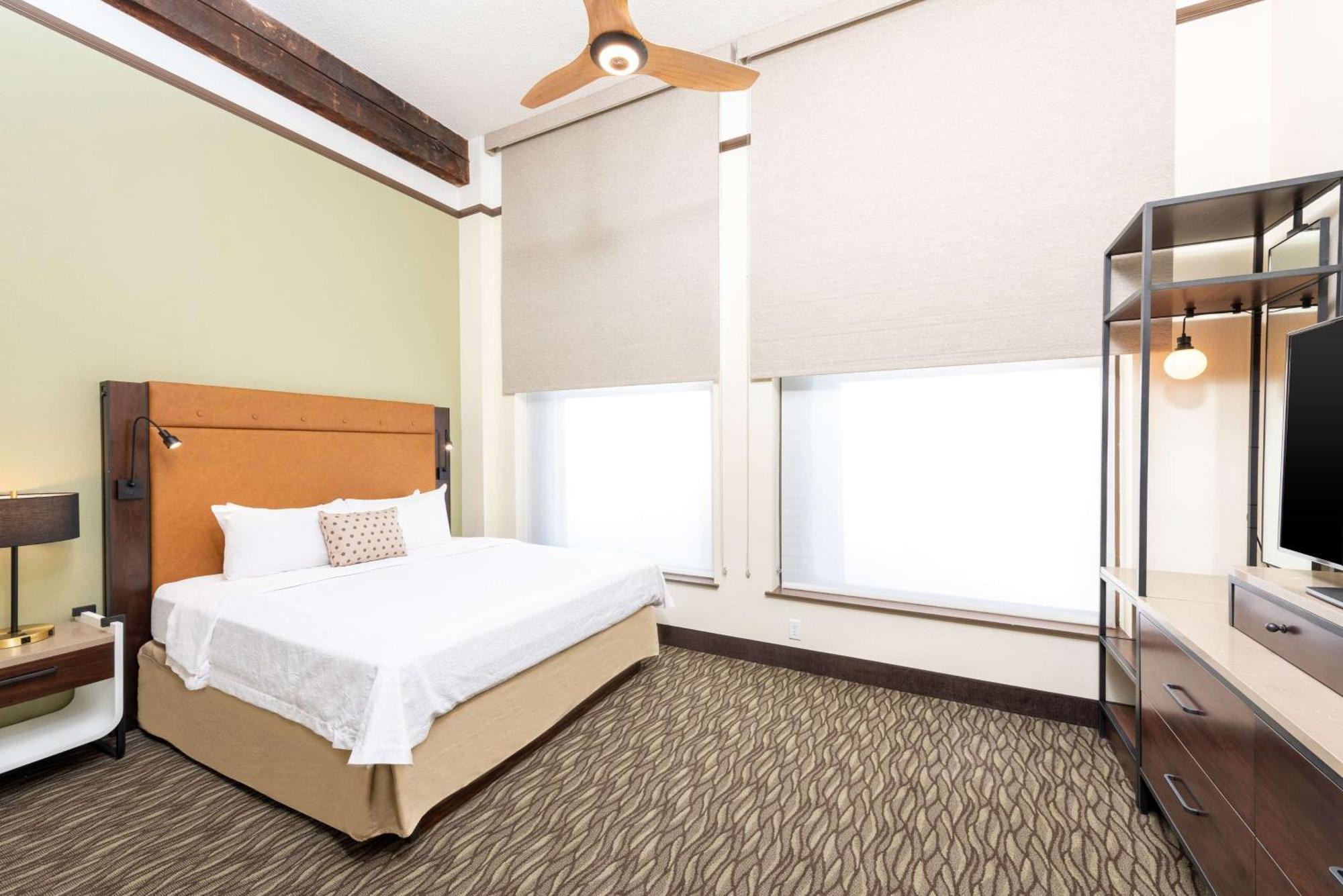 Homewood Suites By Hilton Indianapolis Downtown Exteriör bild